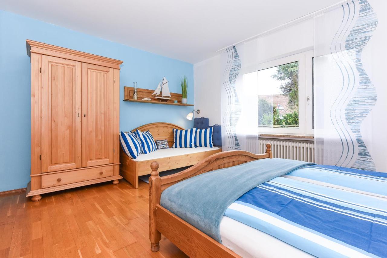 Ferienwohnungen Im Haus Ankerplatz Эзенс Экстерьер фото